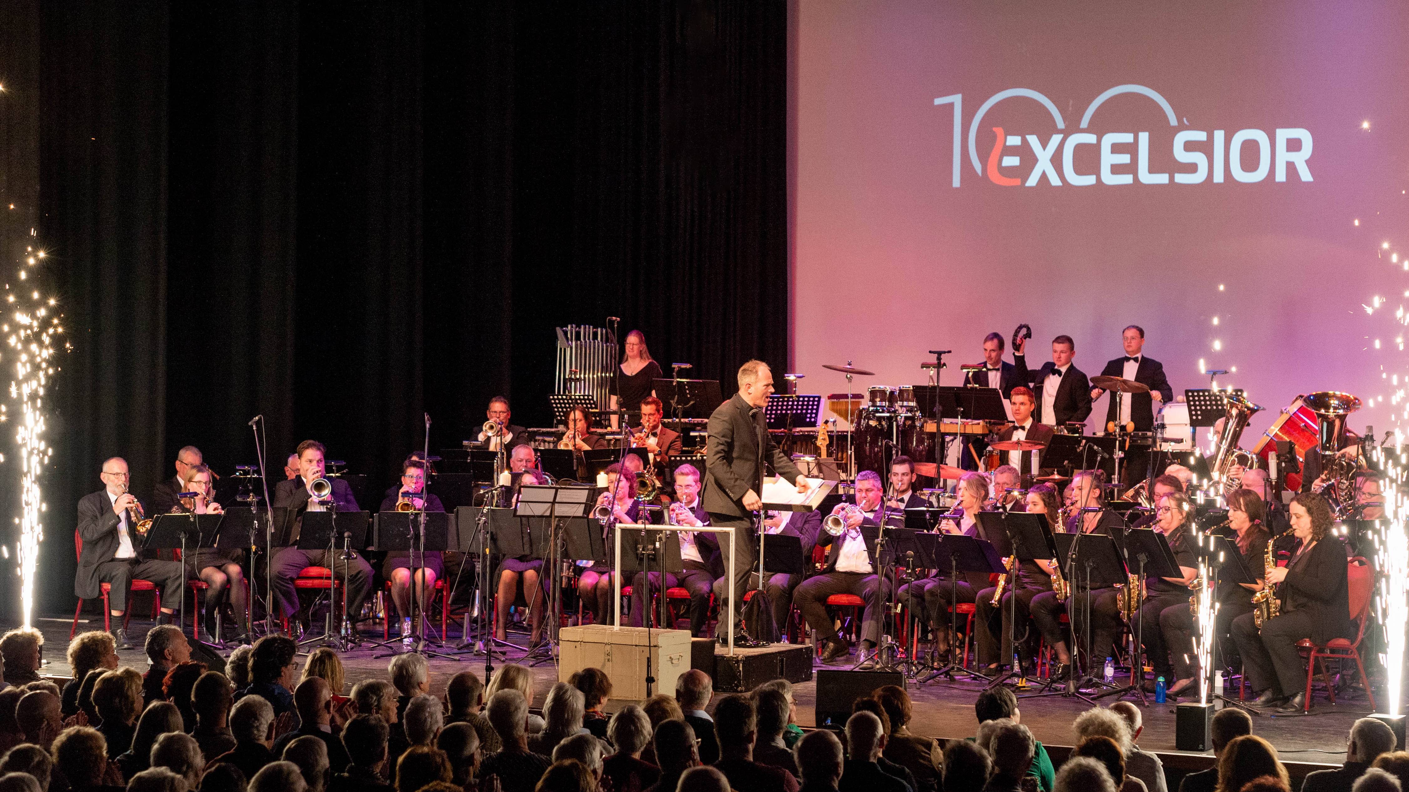 Excelsior i.s.m. Francis van Broekhuizen Het Nieuwjaarsconcert 2027
